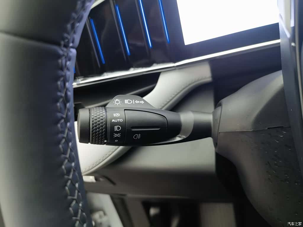 Geely Boyue, 2025 21