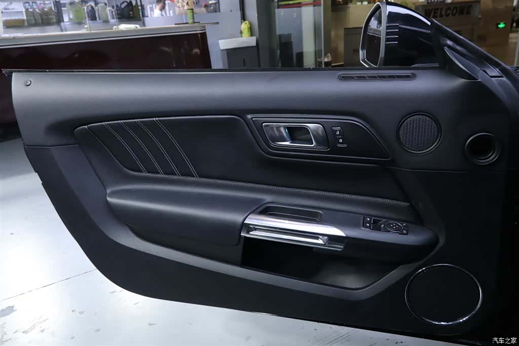 Ford Mustang, 2021 11
