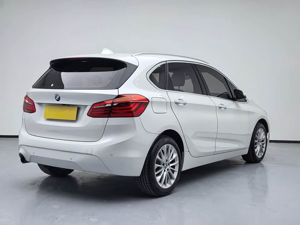 BMW 2 series station wagon