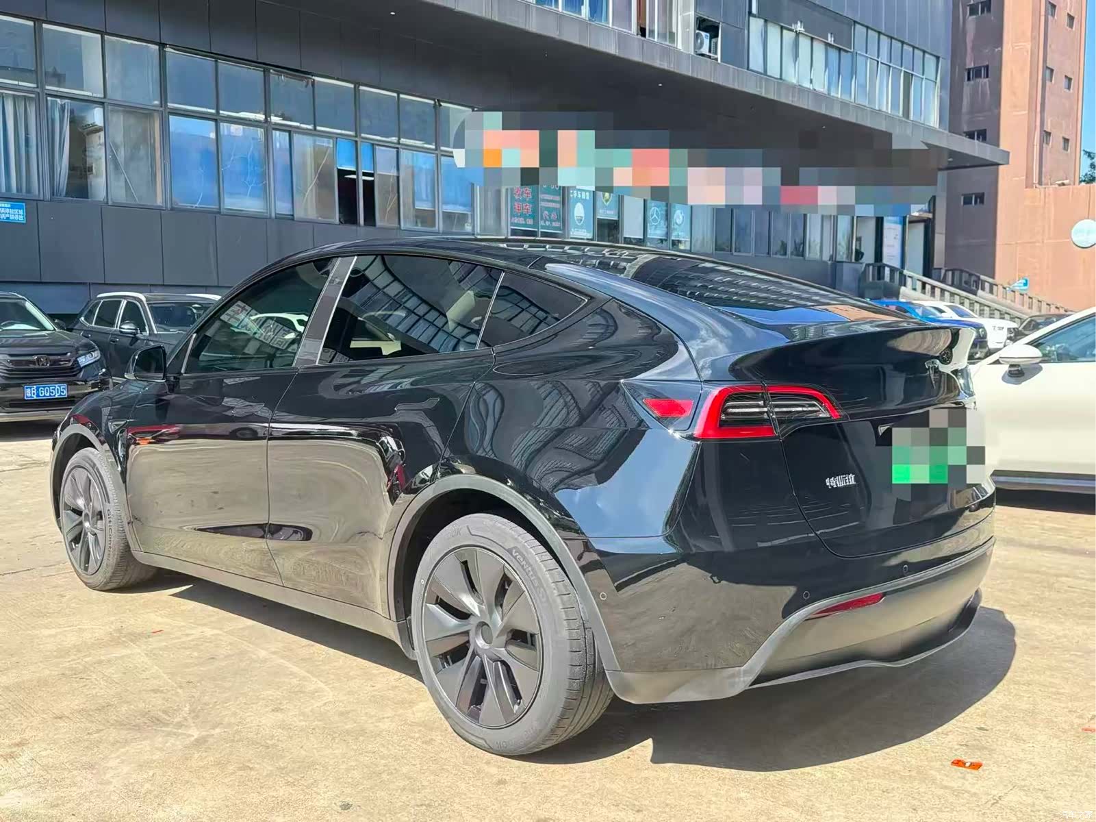 Tesla Model Y, 2023 7