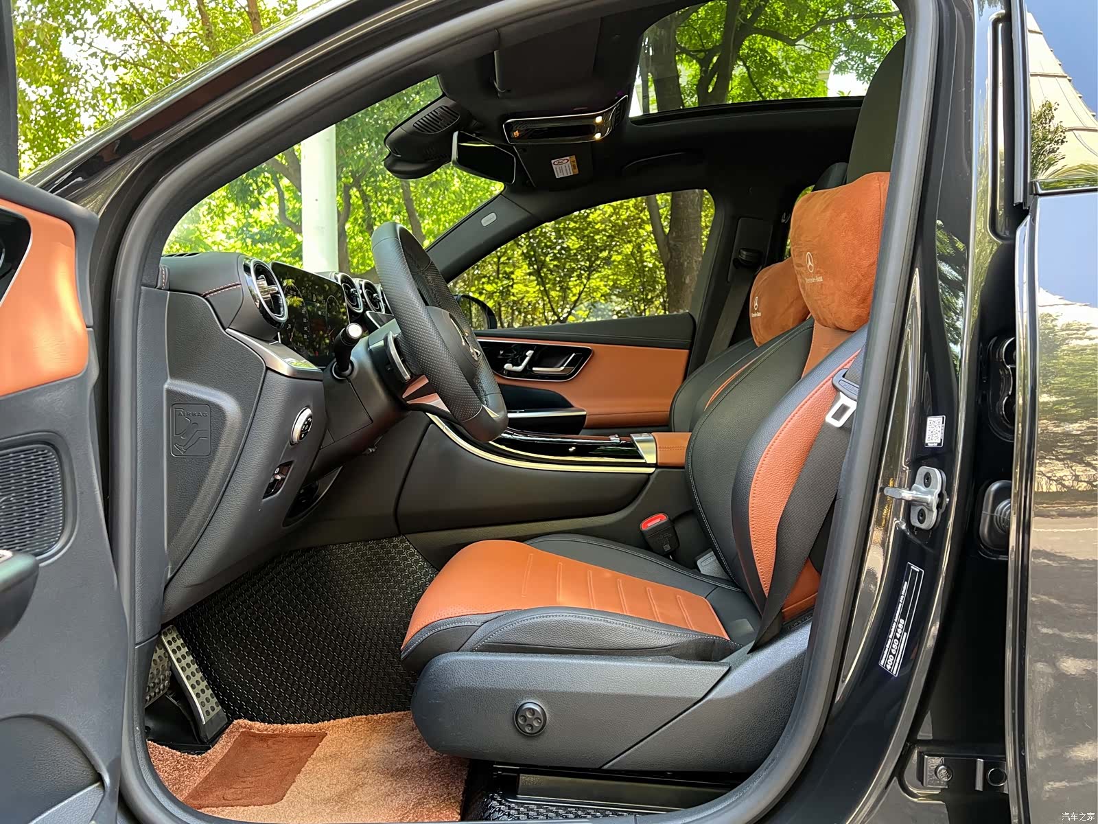 Mercedes-Benz GLC, 2025 10