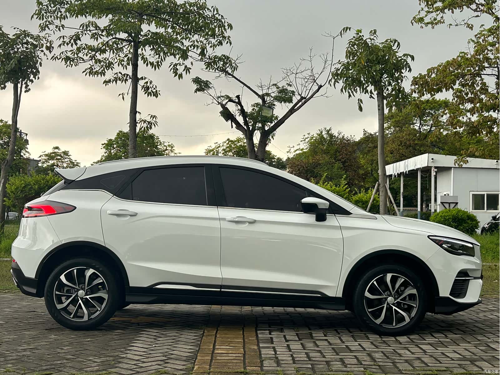 Geely Emgrand, 2024 23