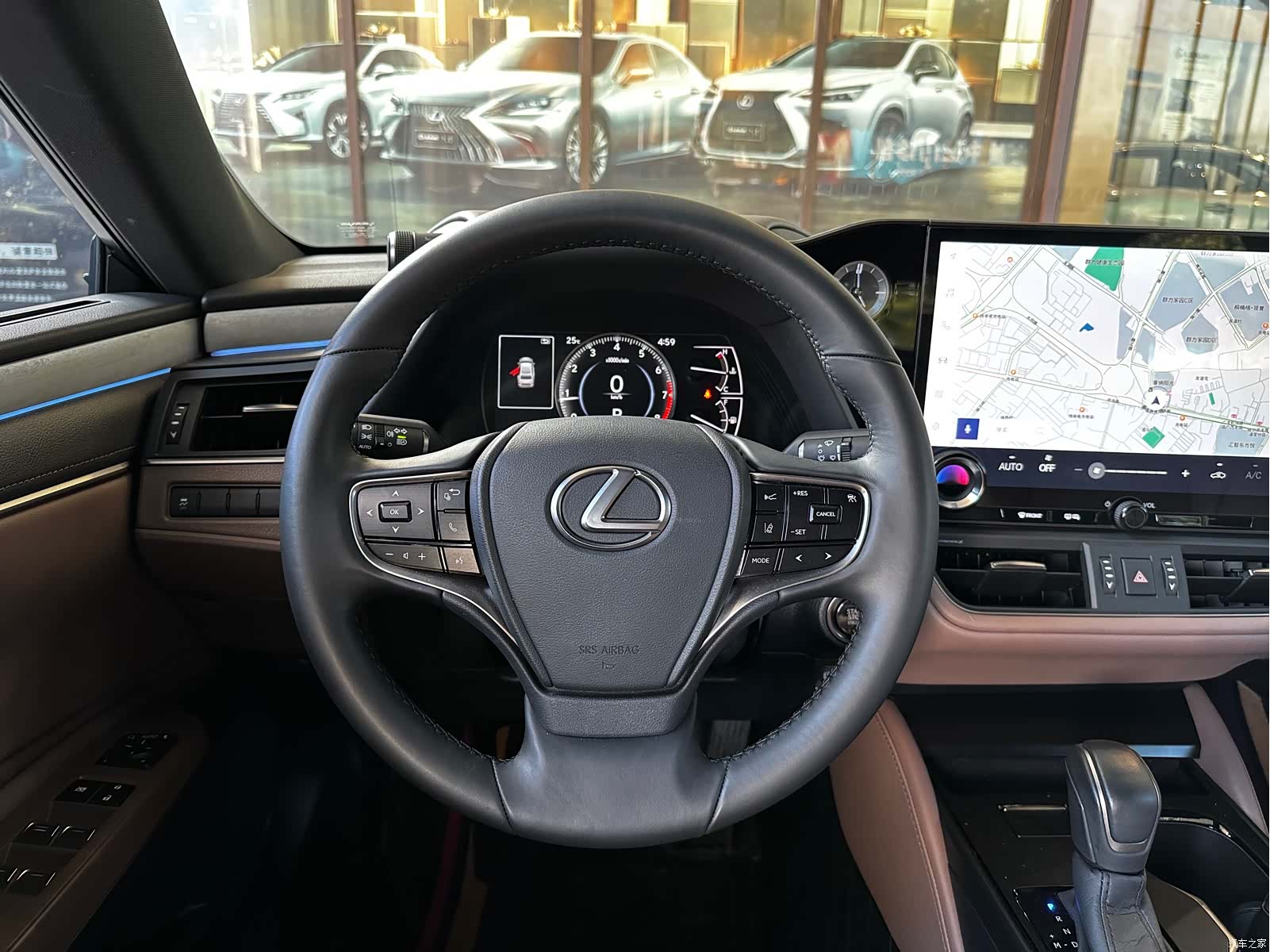 Lexus ES, 2025 8