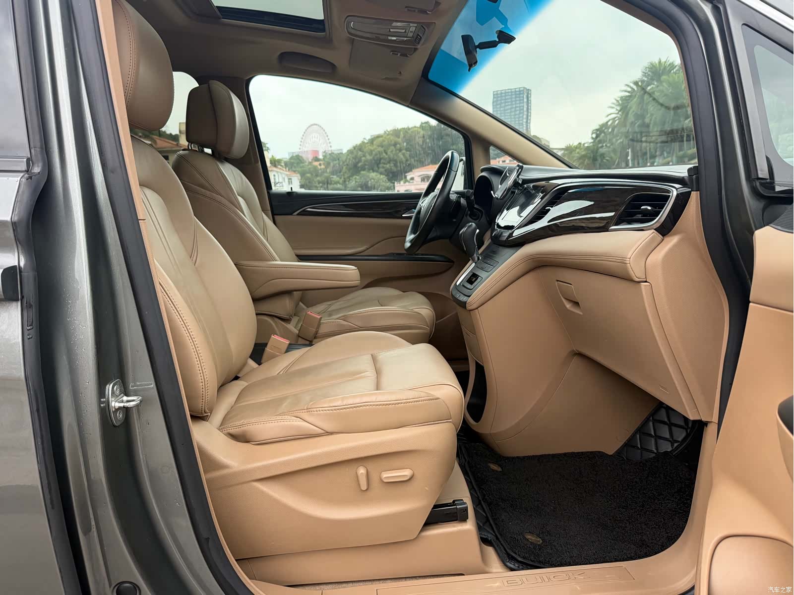 Buick GL8, 2017 все фото