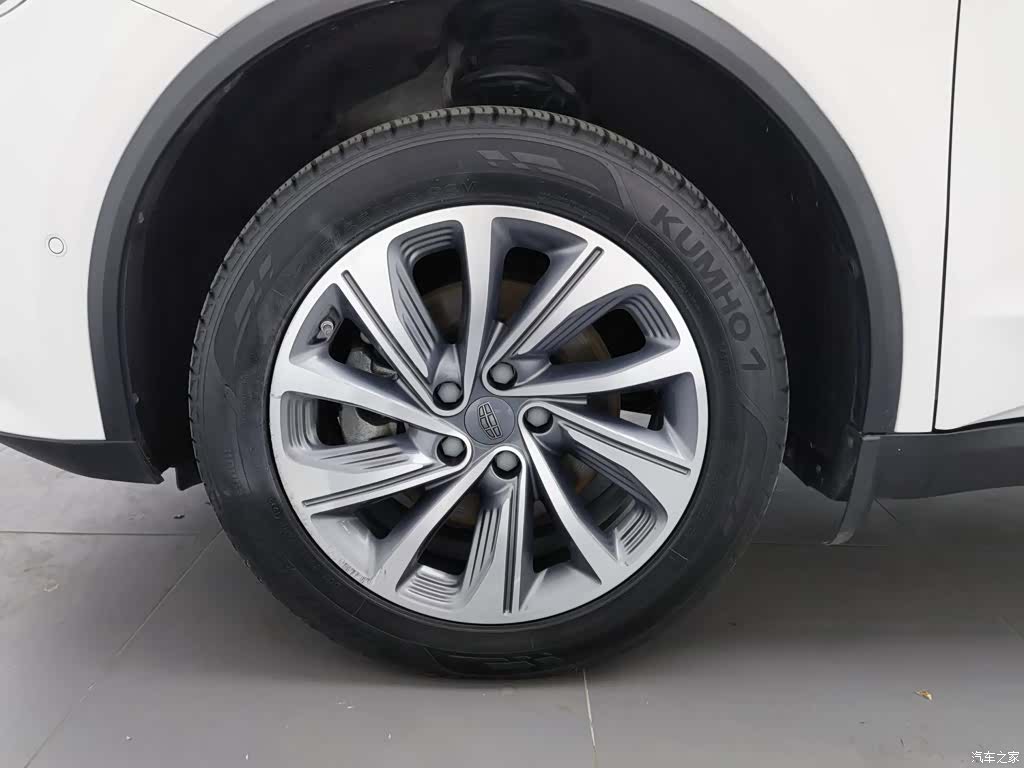 Geely Jiaji, 2019 17