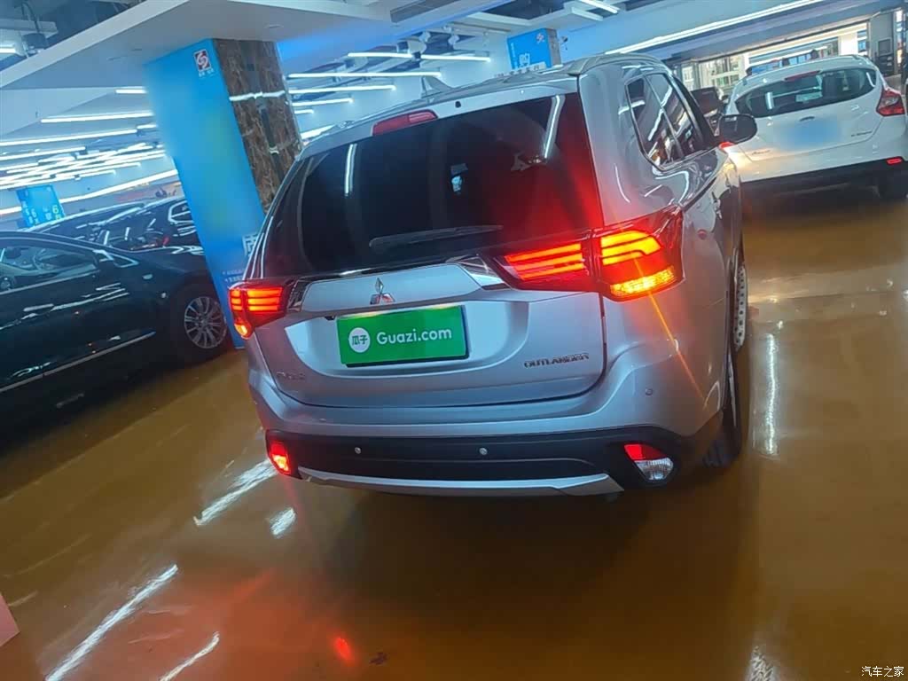 Mitsubishi Outlander, 2018 6