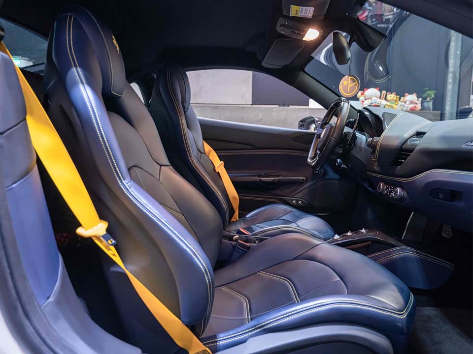 Ferrari 488