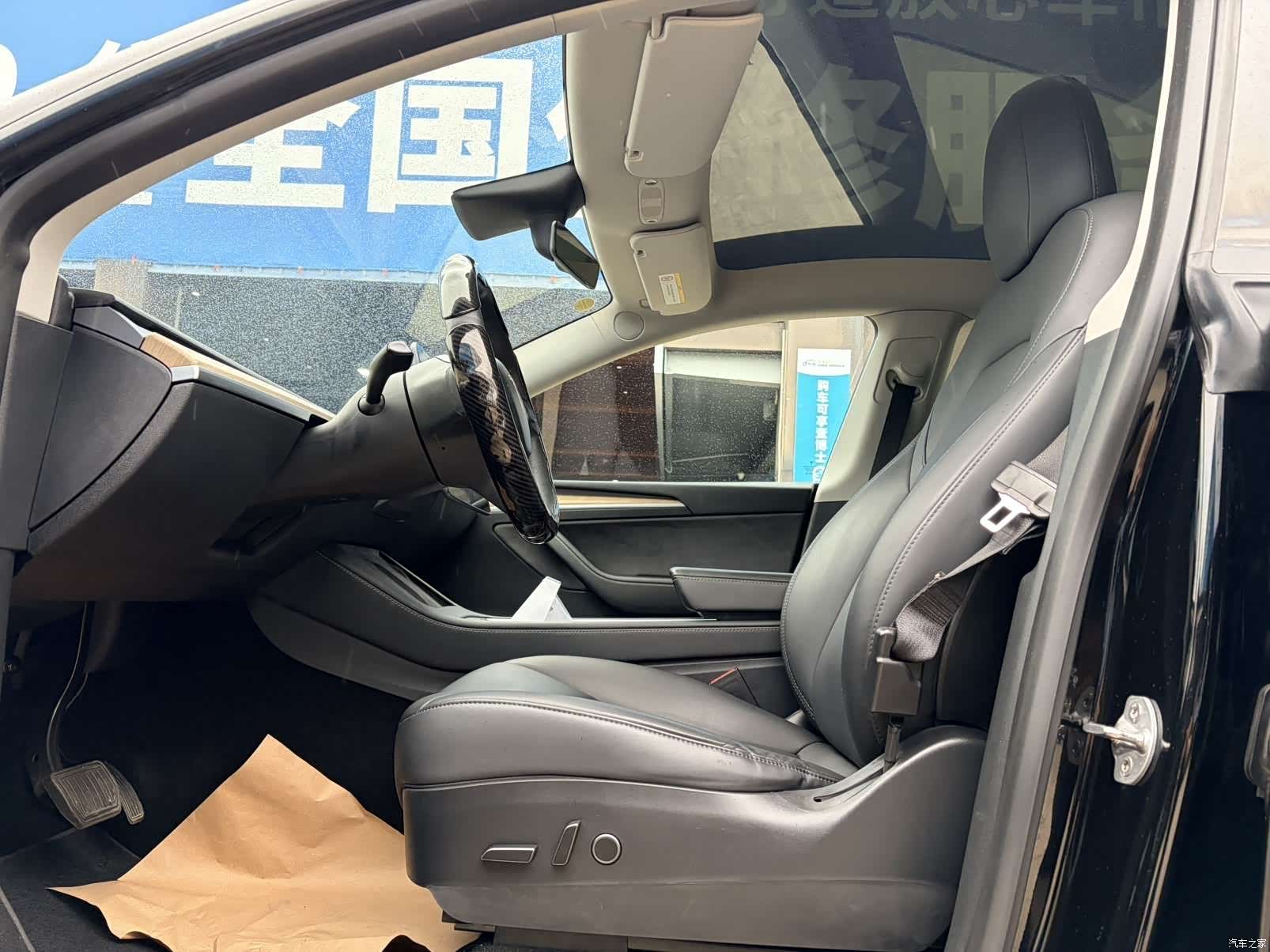Tesla Model Y, 2021 12