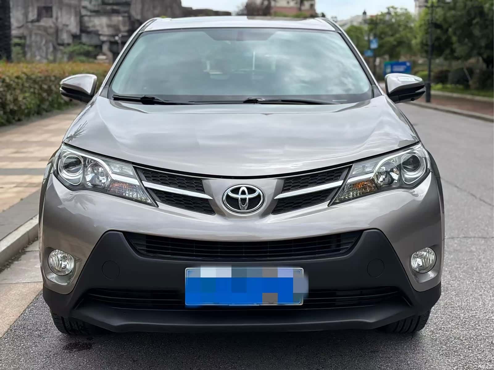 Toyota RAV4, 2014 4