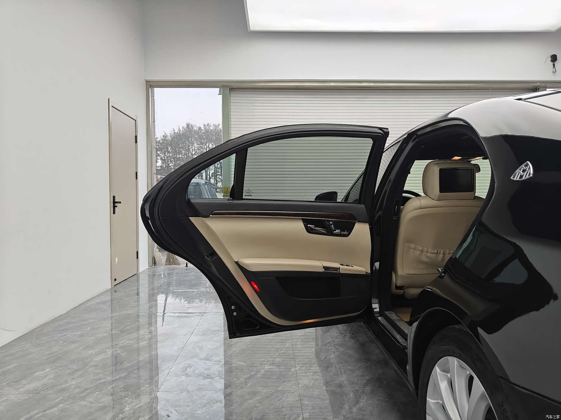 Mercedes-Benz S-Class, 2011 10