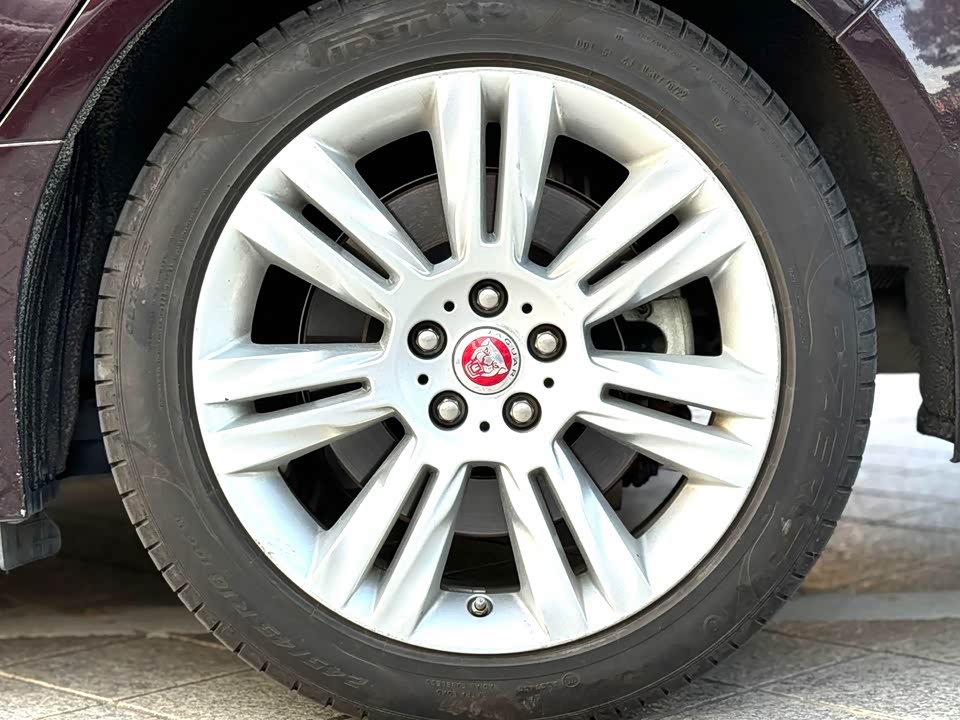 Jaguar XFL Jaguar XFL