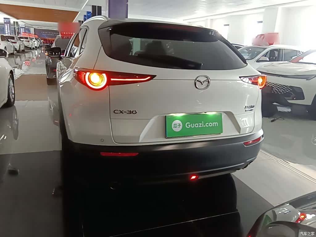 Mazda CX-30, 2021 4