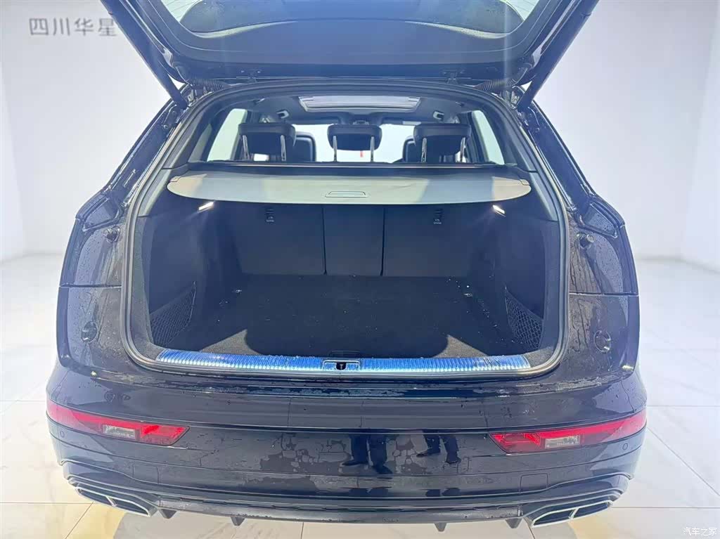 Audi Q5L, 2025 6