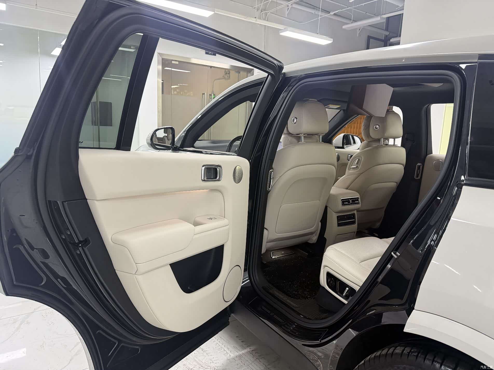 Li Auto L7, 2023 11