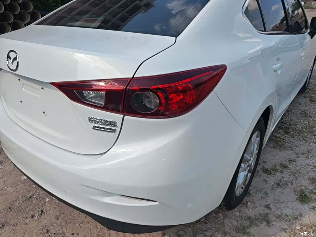 Mazda Mazda3, 2016 8