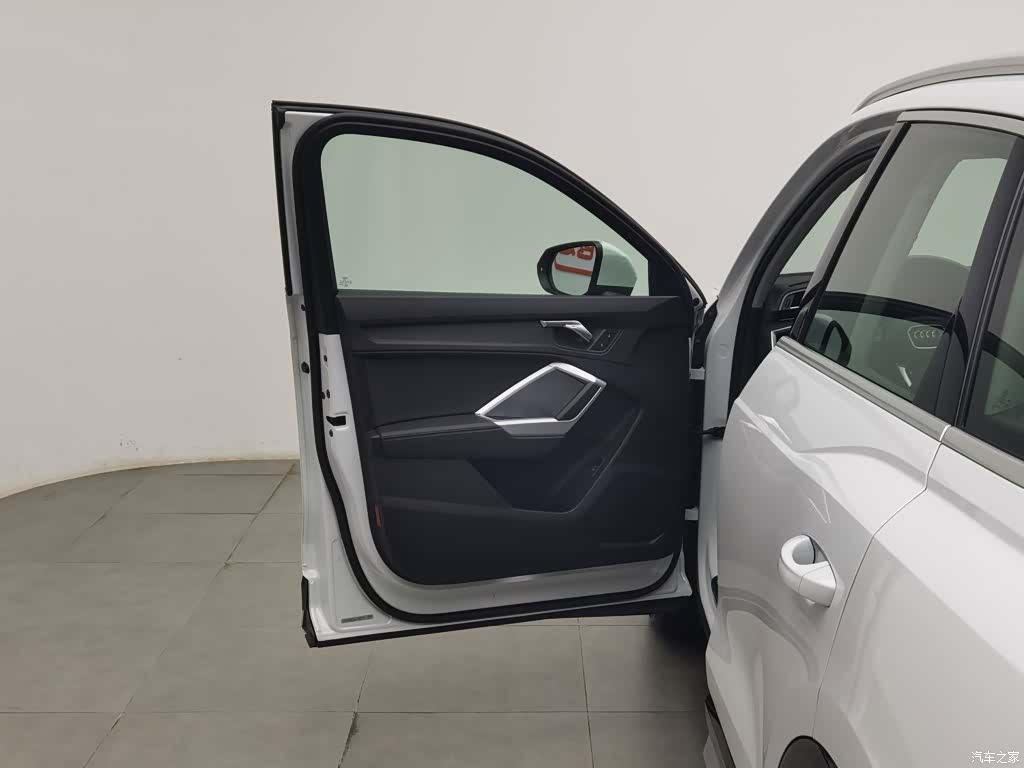 Audi Q3, 2020 8