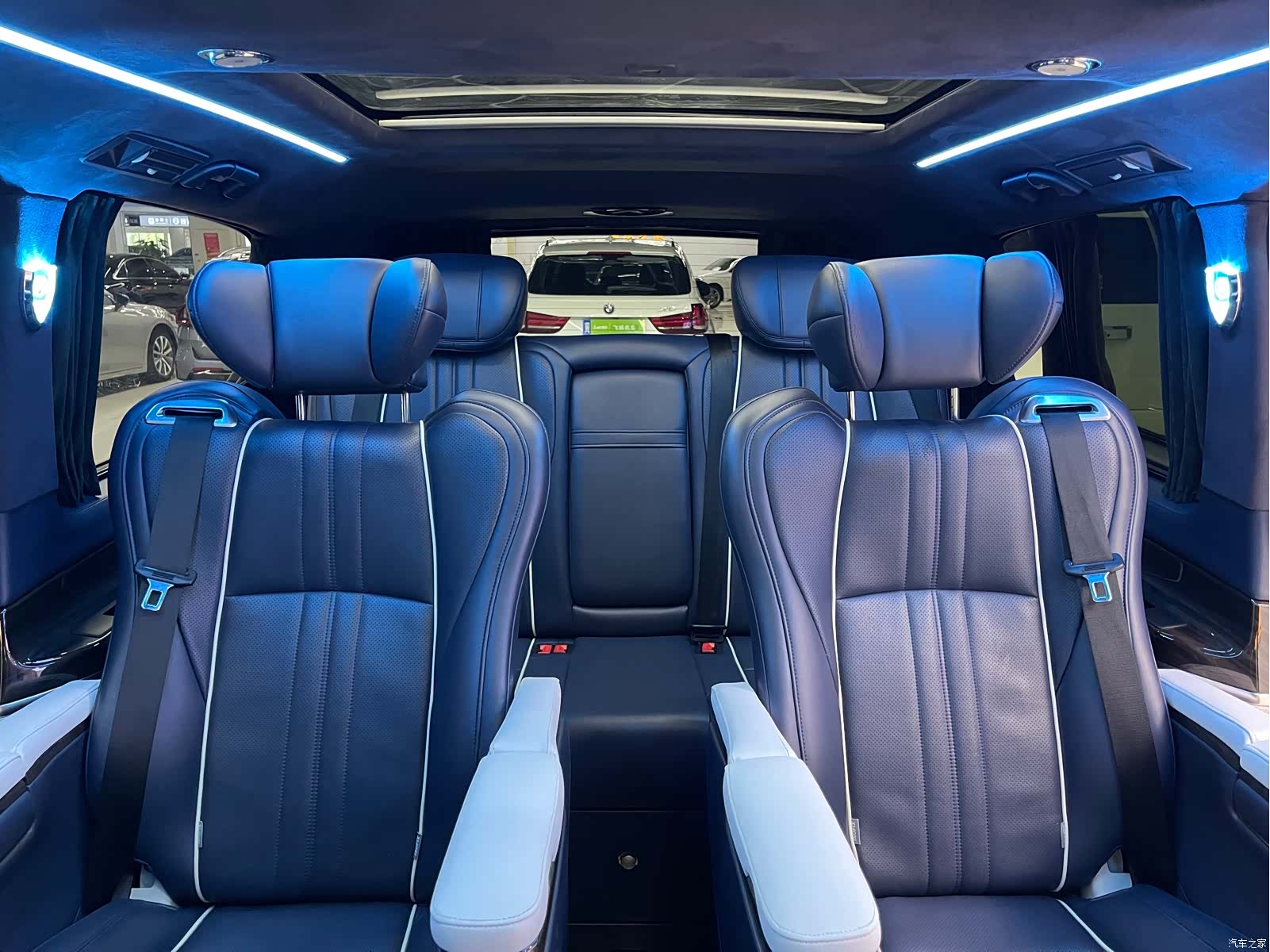 Mercedes-Benz V-Class, 2020 8