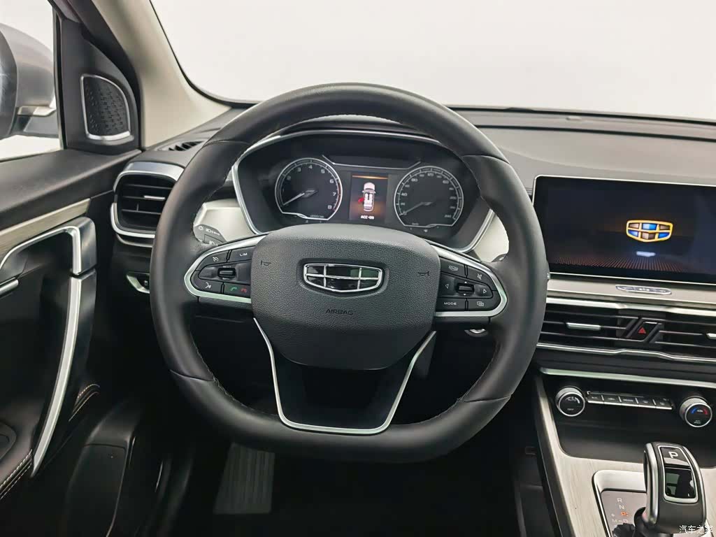 Geely Coolray, 2019 11