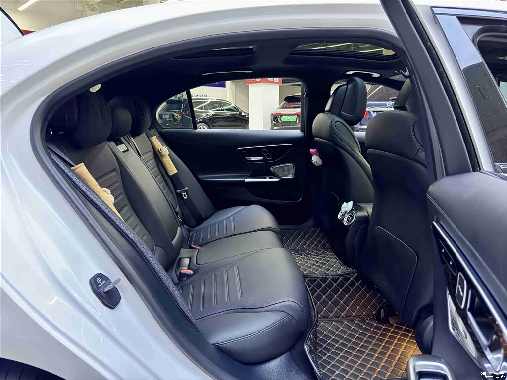 Mercedes-Benz C-Class, 2024 7
