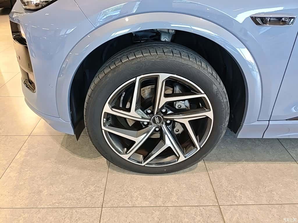 Audi e-tron, 2025 23