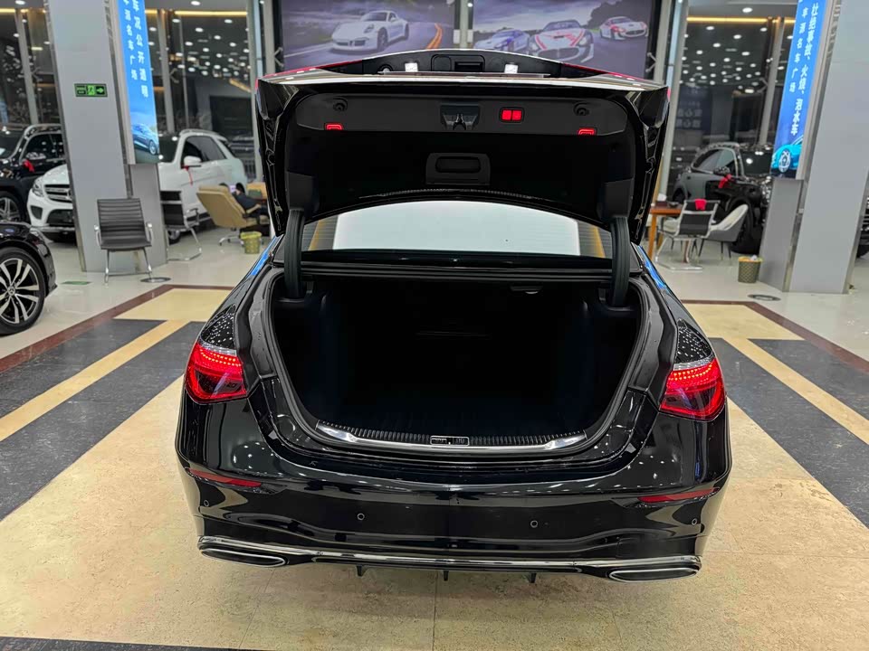 Mercedes-Benz S-class Mercedes-Benz S-class