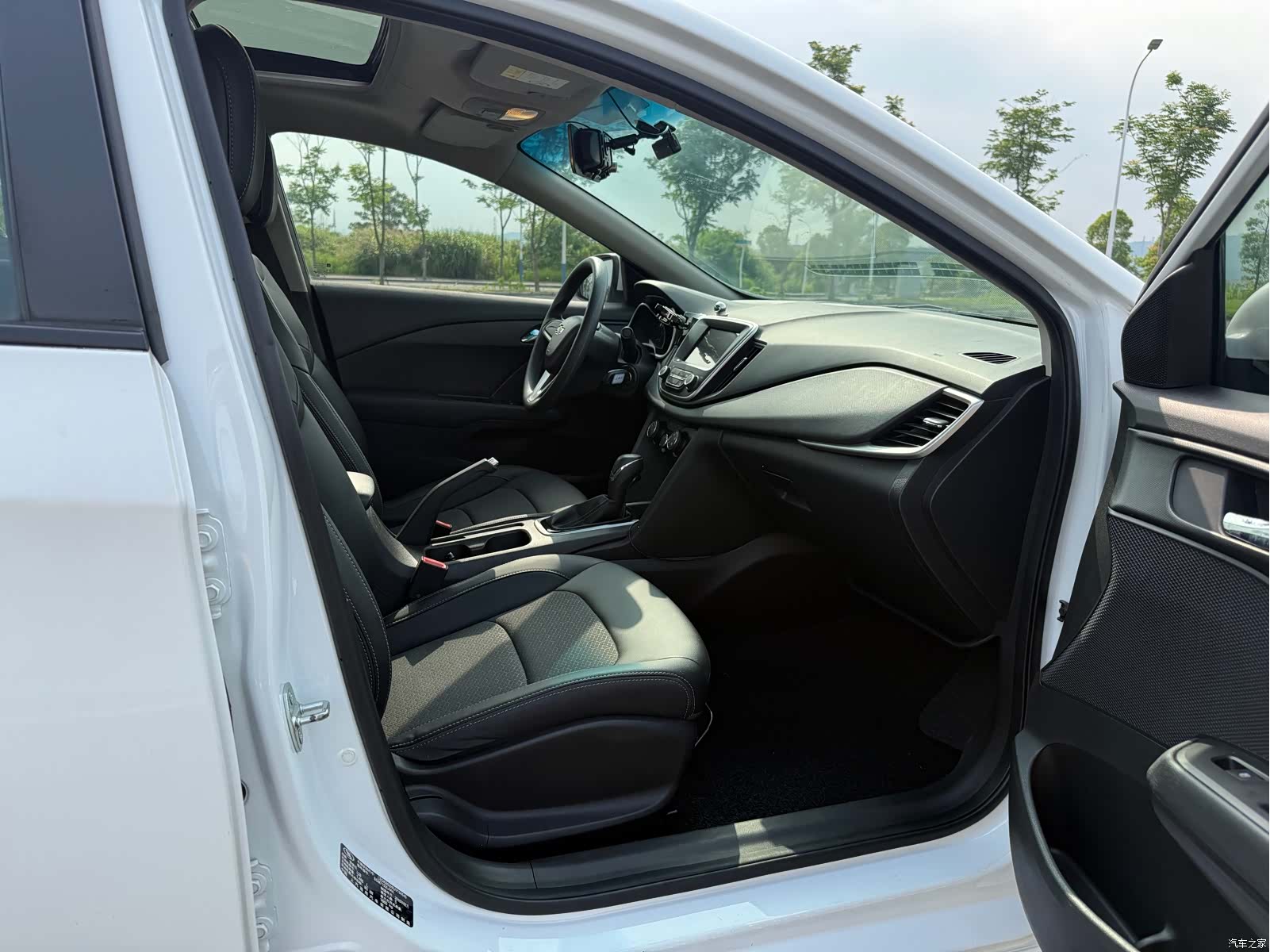 Chevrolet 320, 2018 13