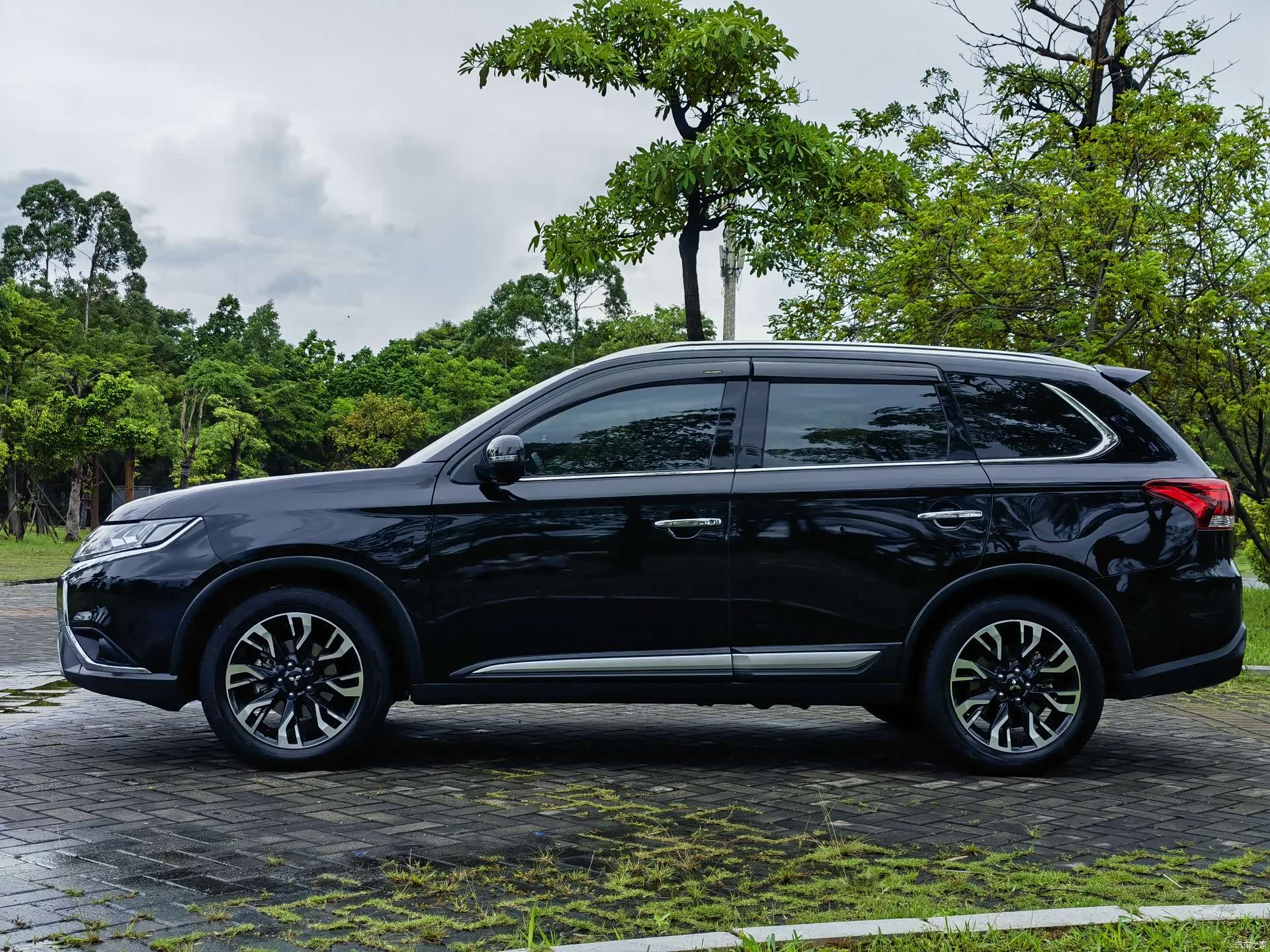 Mitsubishi Outlander, 2020 4