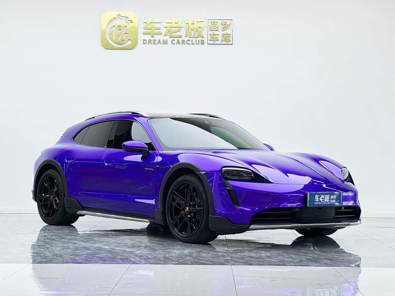 Porsche Taycan, 2023 3
