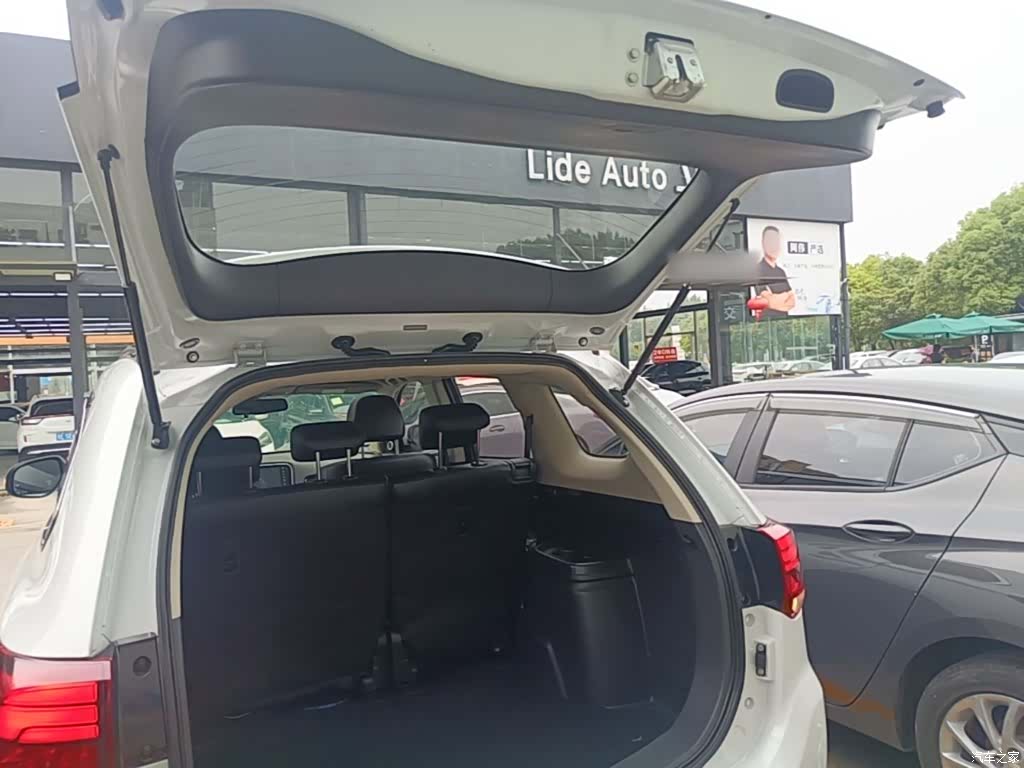Mitsubishi Outlander, 2018 19