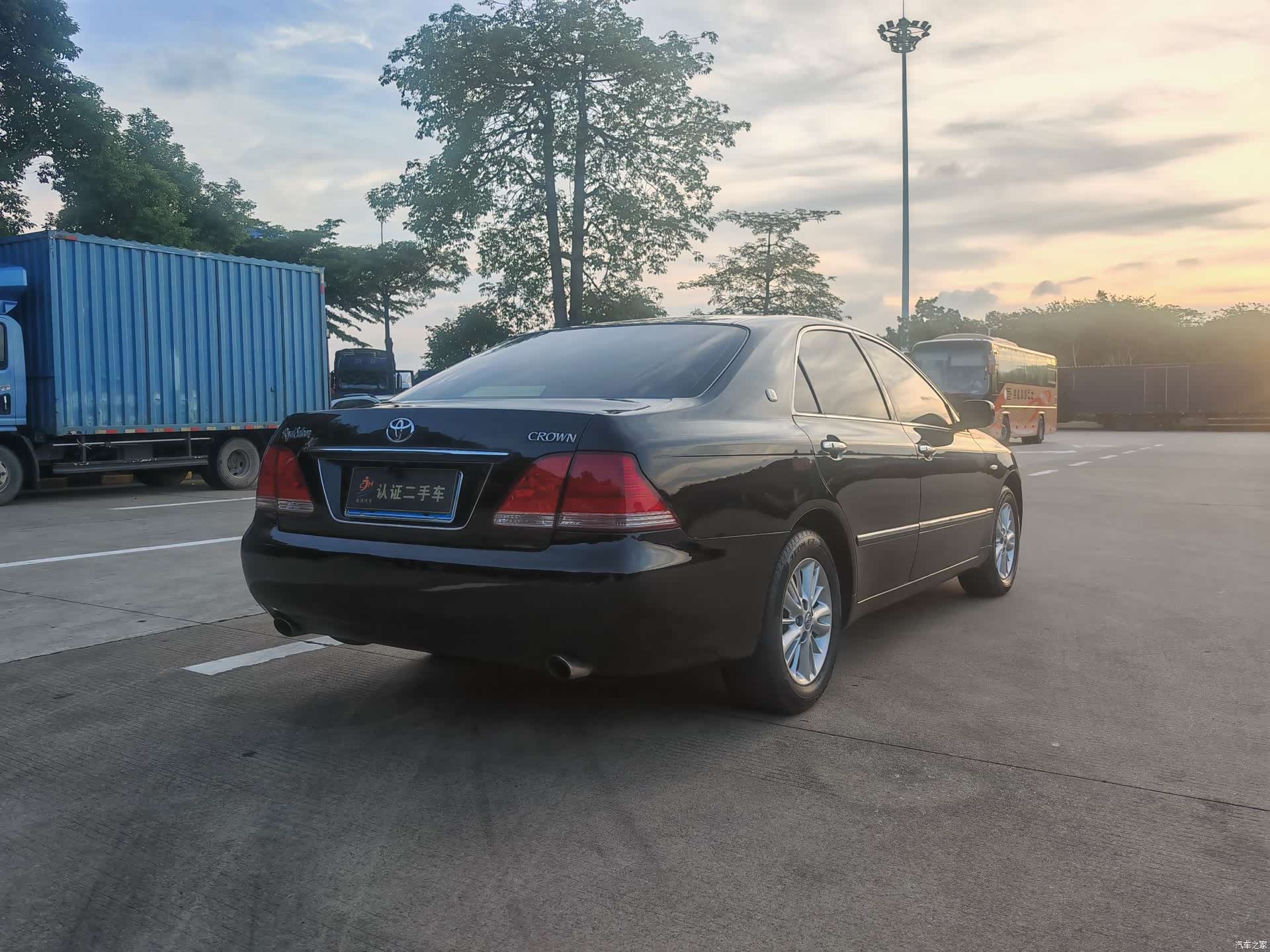 Toyota Crown, 2005 все фото