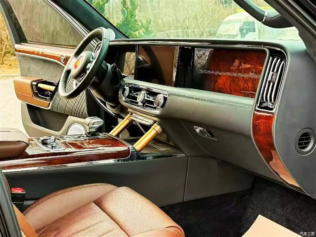 Hongqi 4, 2025 6