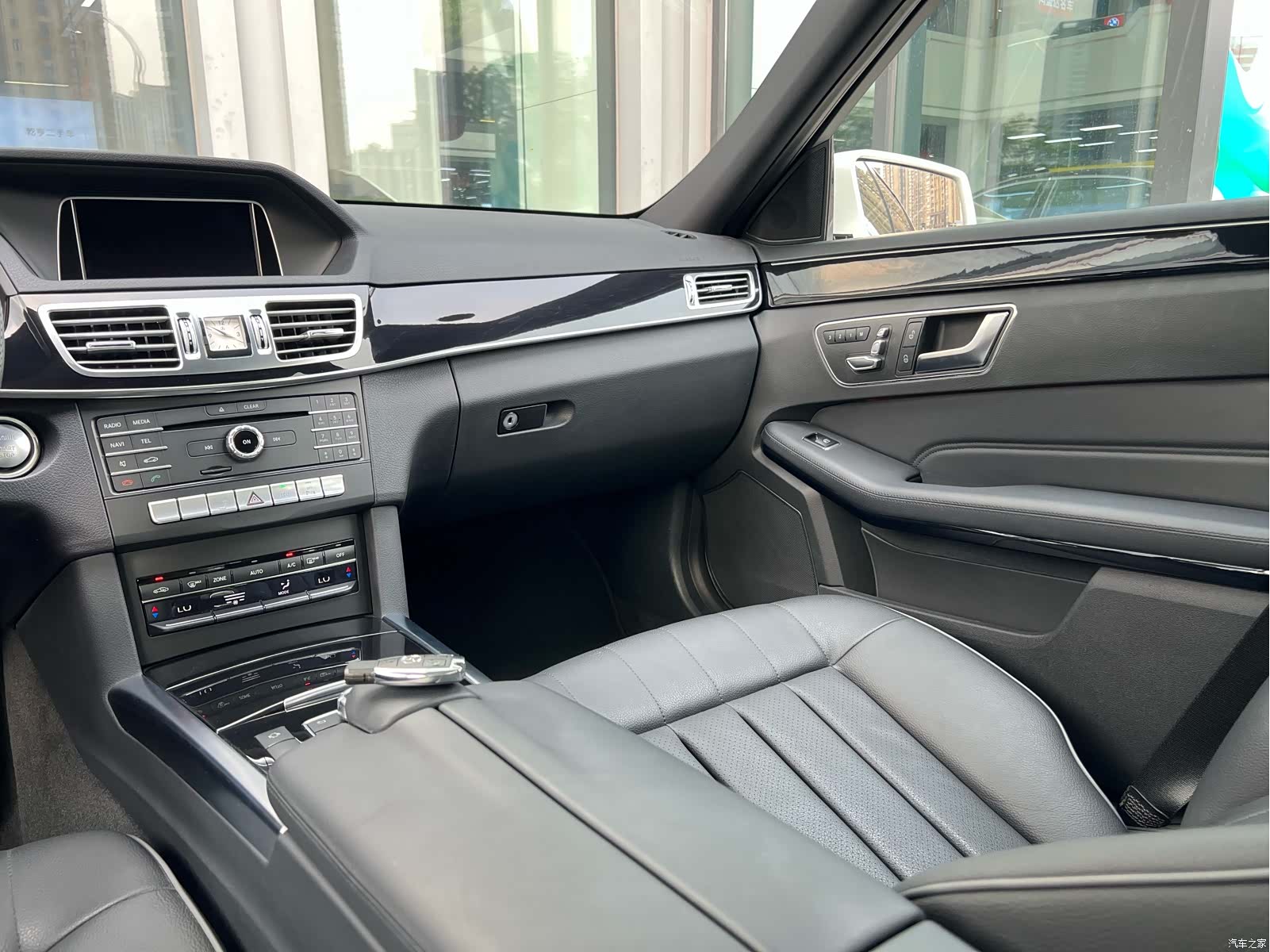 Mercedes-Benz E-Class, 2016 23