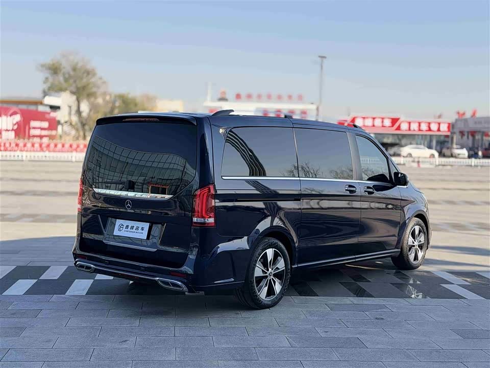 Mercedes-Benz V-class