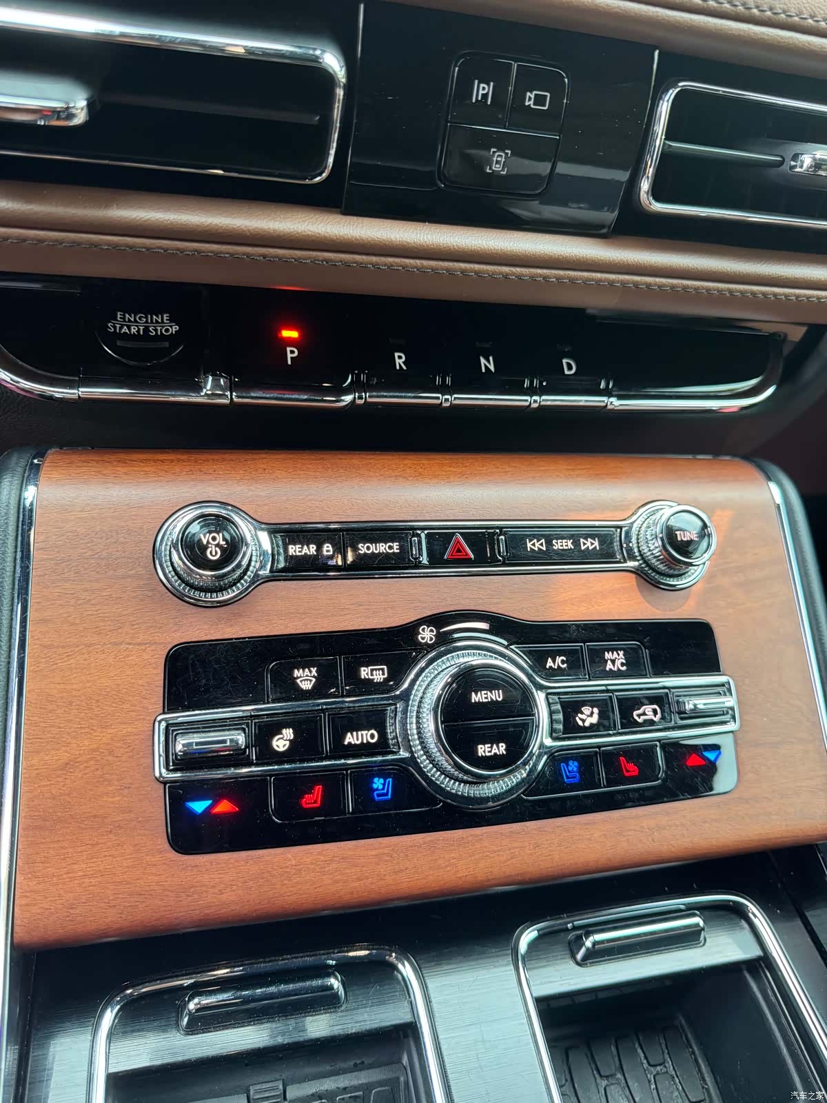 Lincoln Aviator, 2022 34
