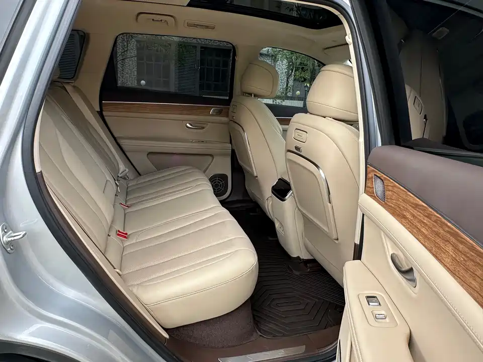 AITO Ask the world M7