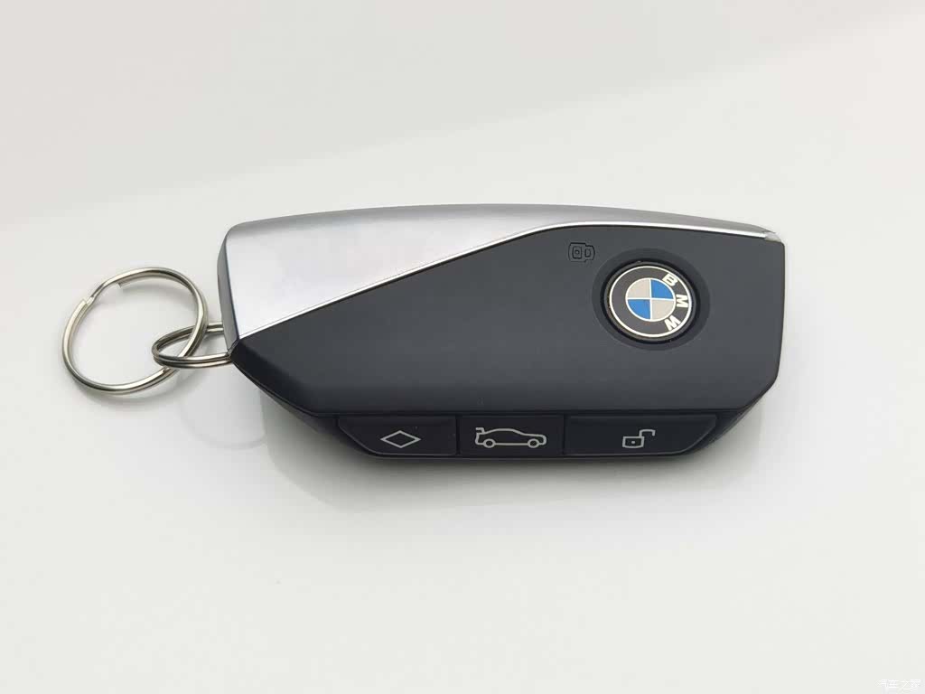 BMW iX1, 2025 19