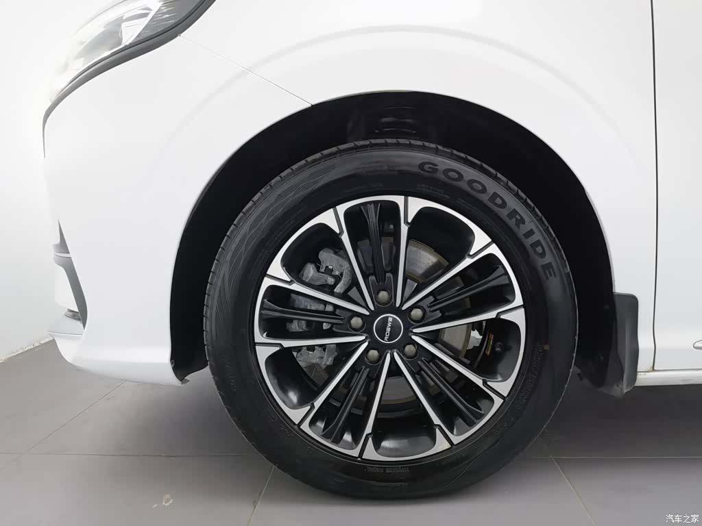 Roewe iMAX8, 2021 17