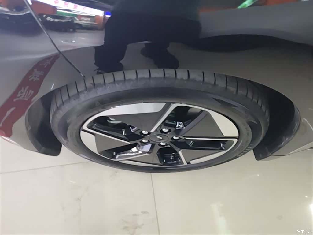 Wuling Starlight, 2024 23