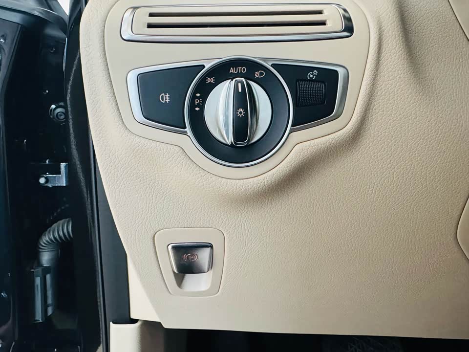 Mercedes-Benz GLC Mercedes-Benz GLC