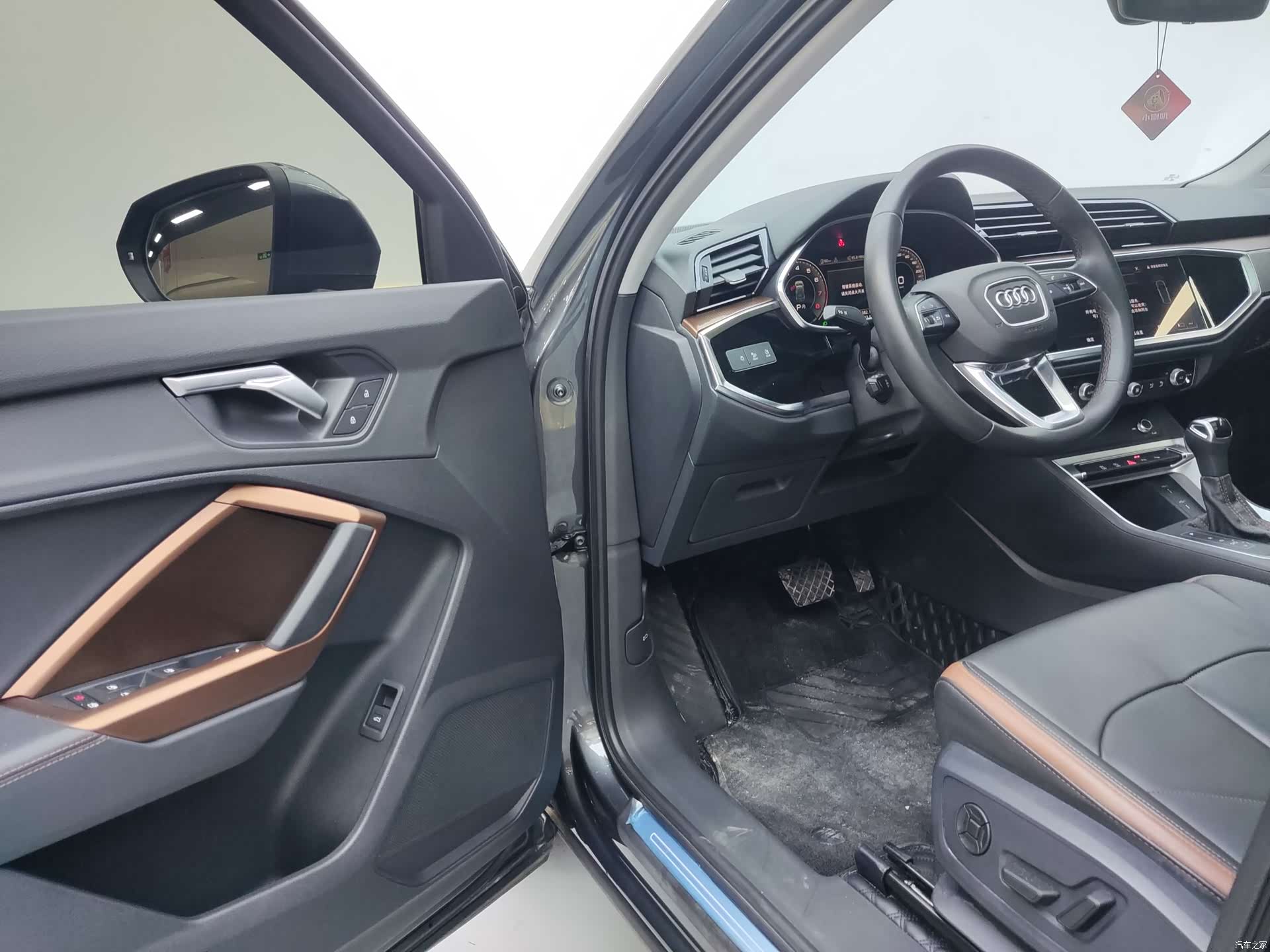 Audi Q3, 2023 12