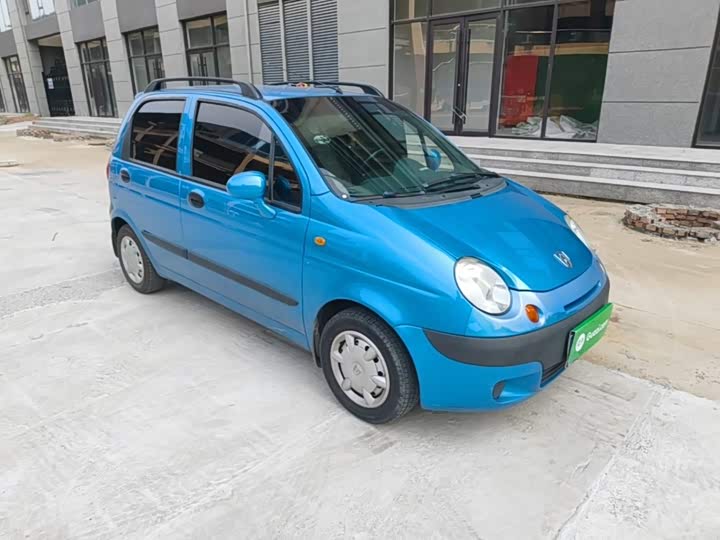 Baojun le chi 2012 gai 1.0L МКПП P-TEC biao zhun xing