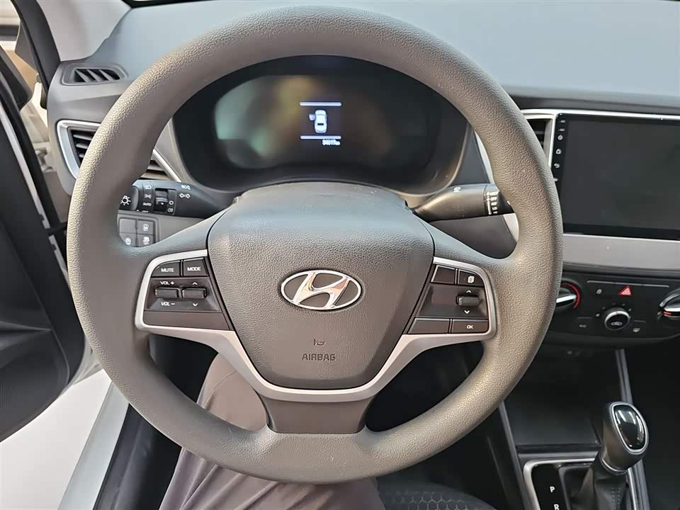 Hyundai Accept