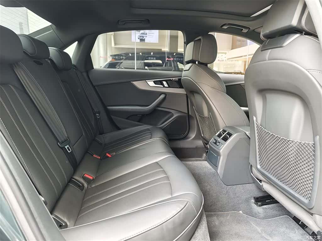 Audi A4L, 2023 7