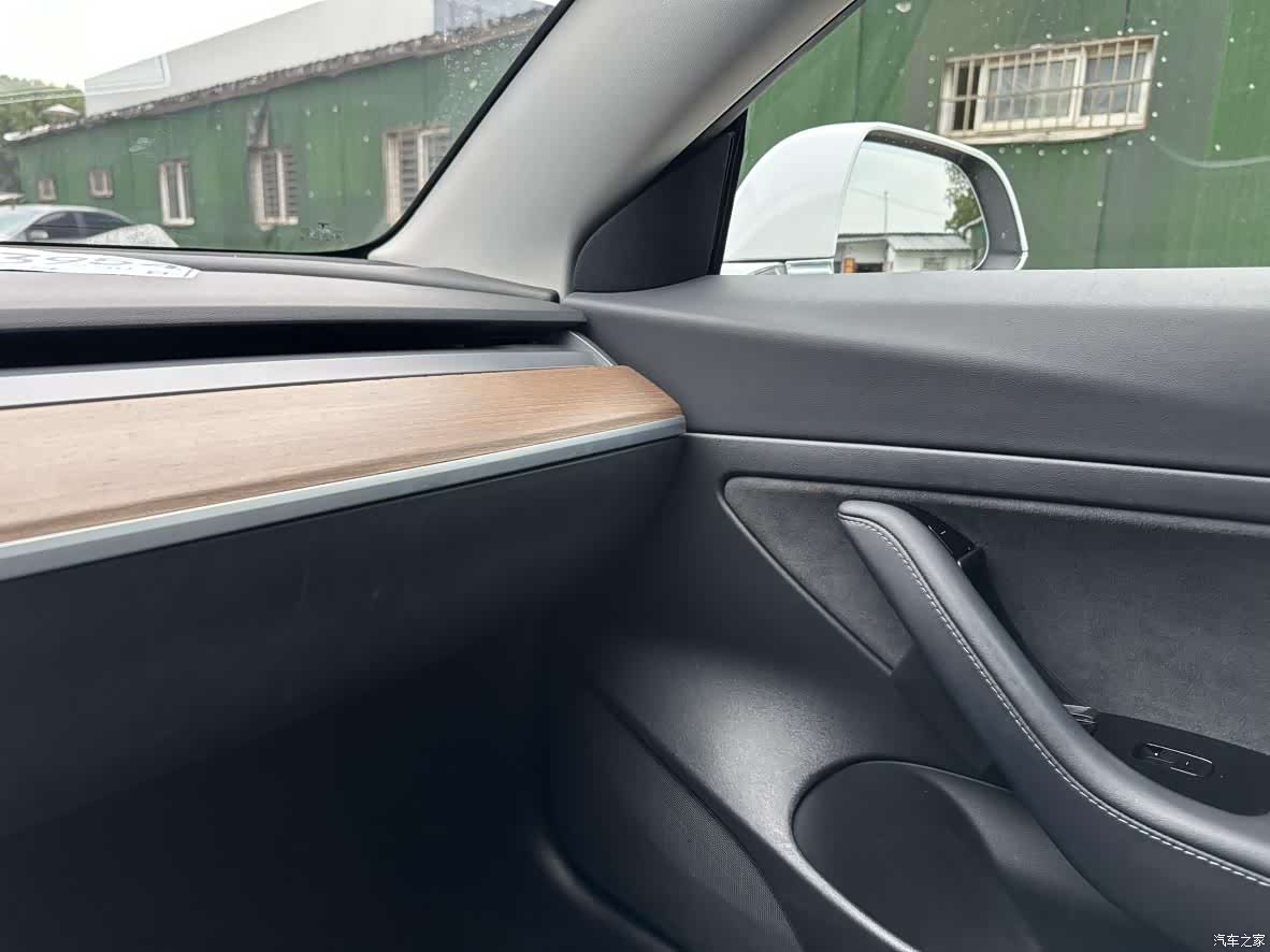 Tesla Model 3, 2020 12