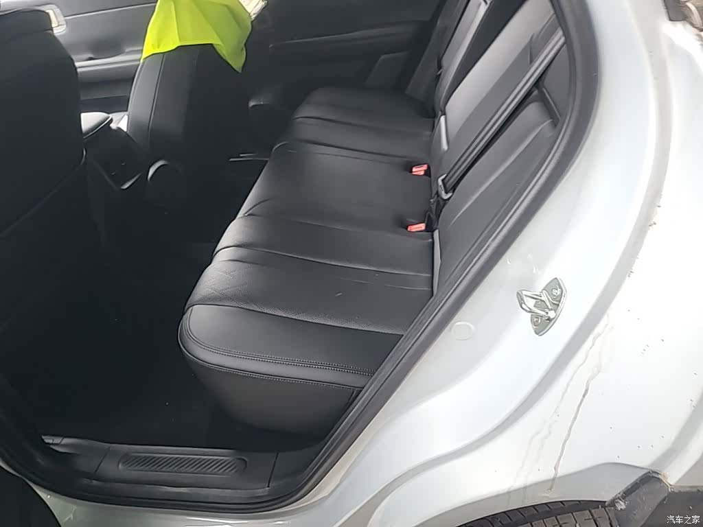 Wuling Starlight, 2026 24