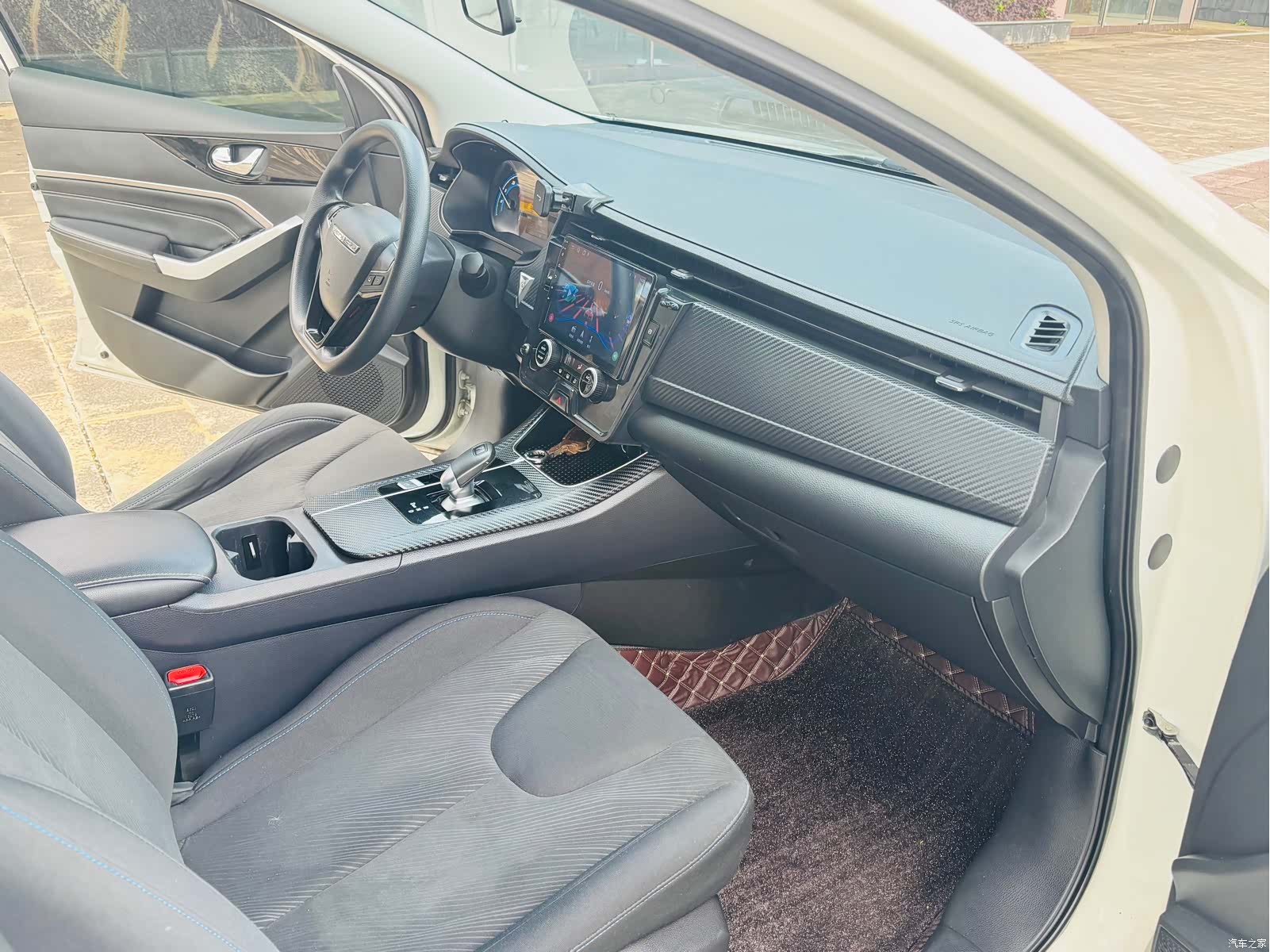 Nissan D60EV, 2023 8