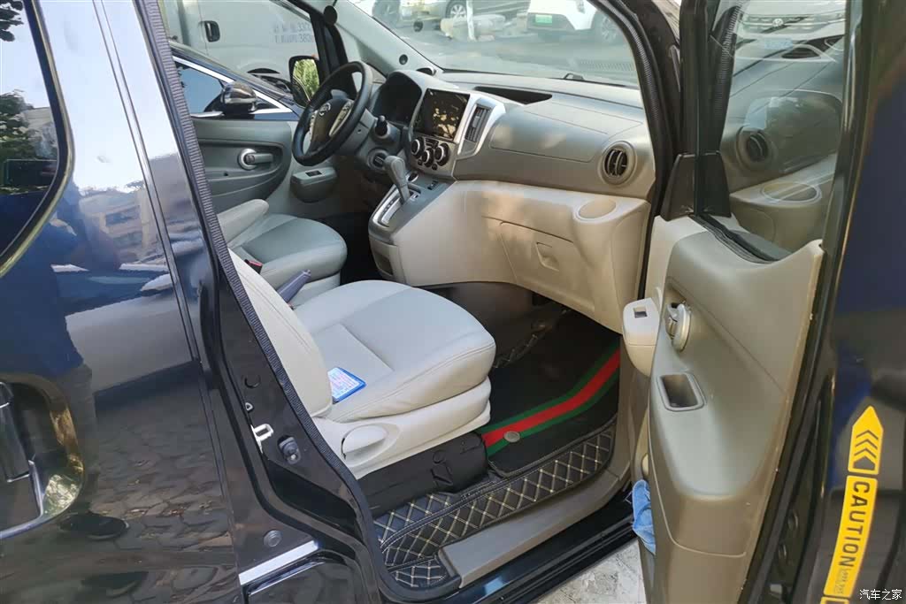 Nissan NV200, 2018 8