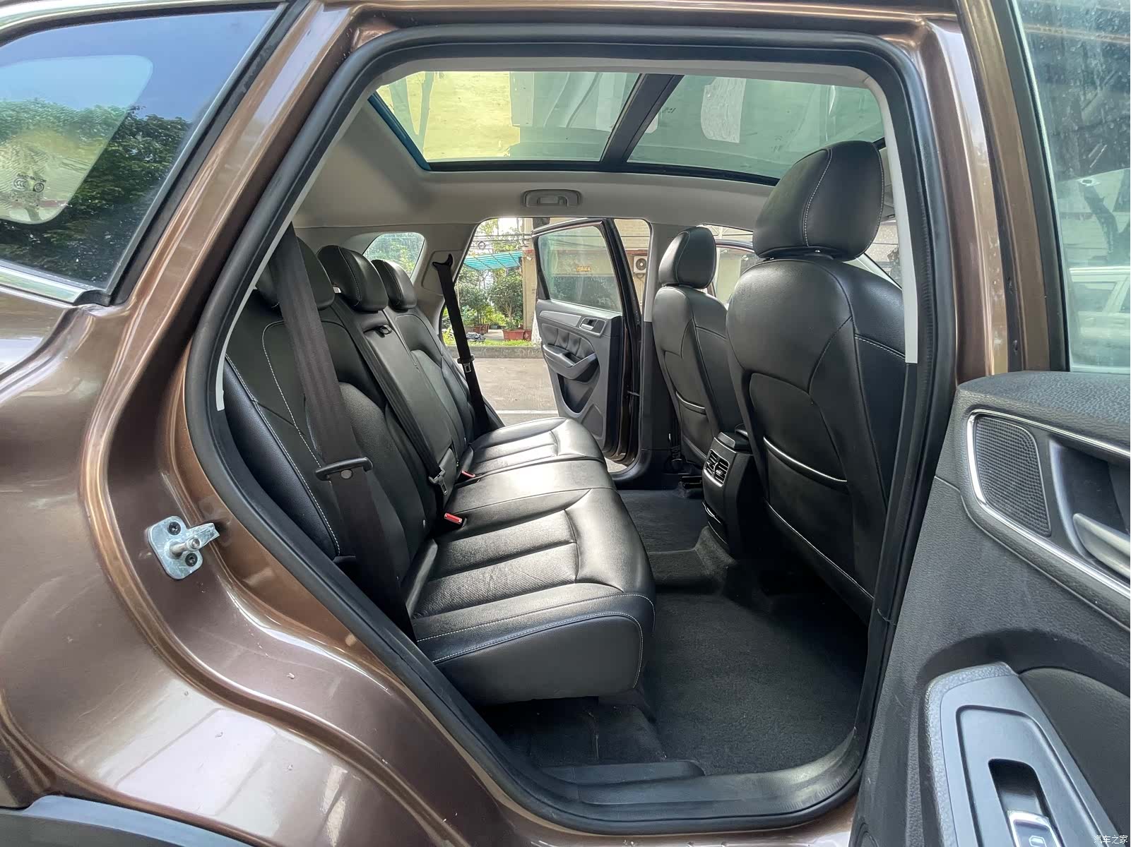 Roewe RX5, 2017 9