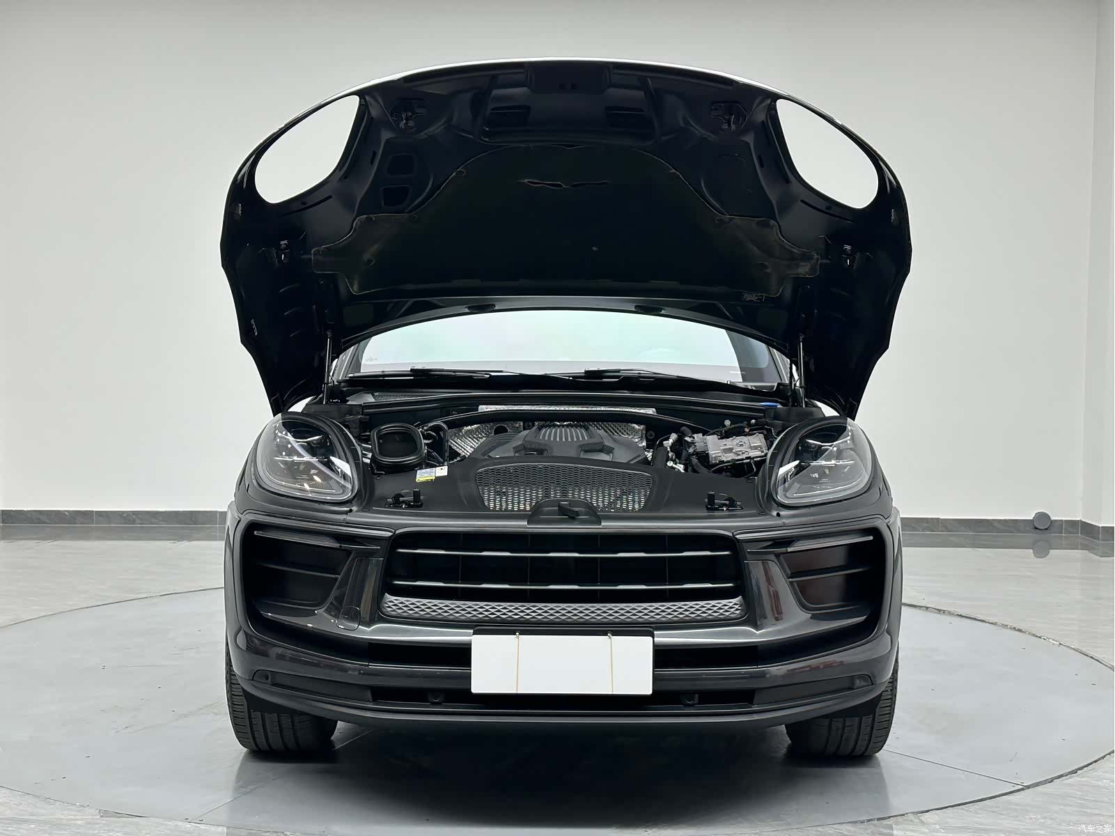 Porsche Macan, 2022 23