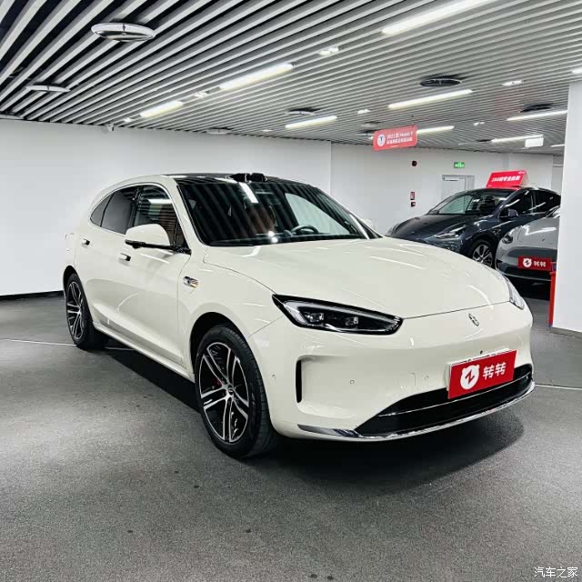 AITO M5, 2025 3